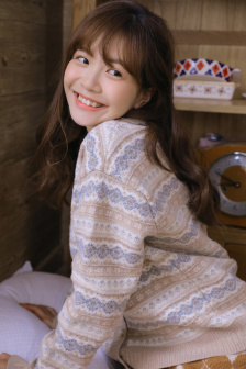 黄杏秀女儿